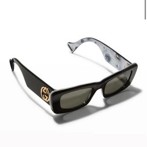 GUCCI Sunglasses | Monochromatic Rectangle Sunglasses w/ Interlocking G Temples